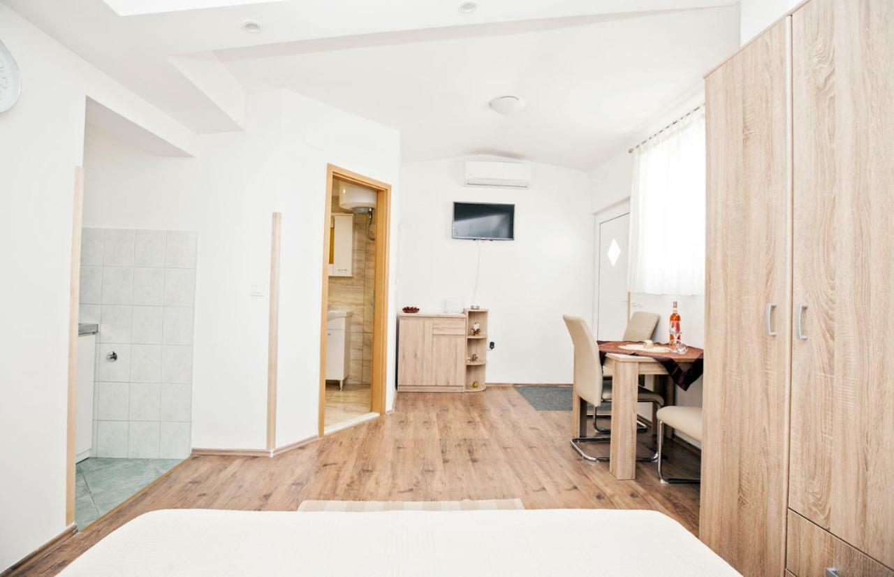 The Garden Rooms & Suites Сплит Екстериор снимка